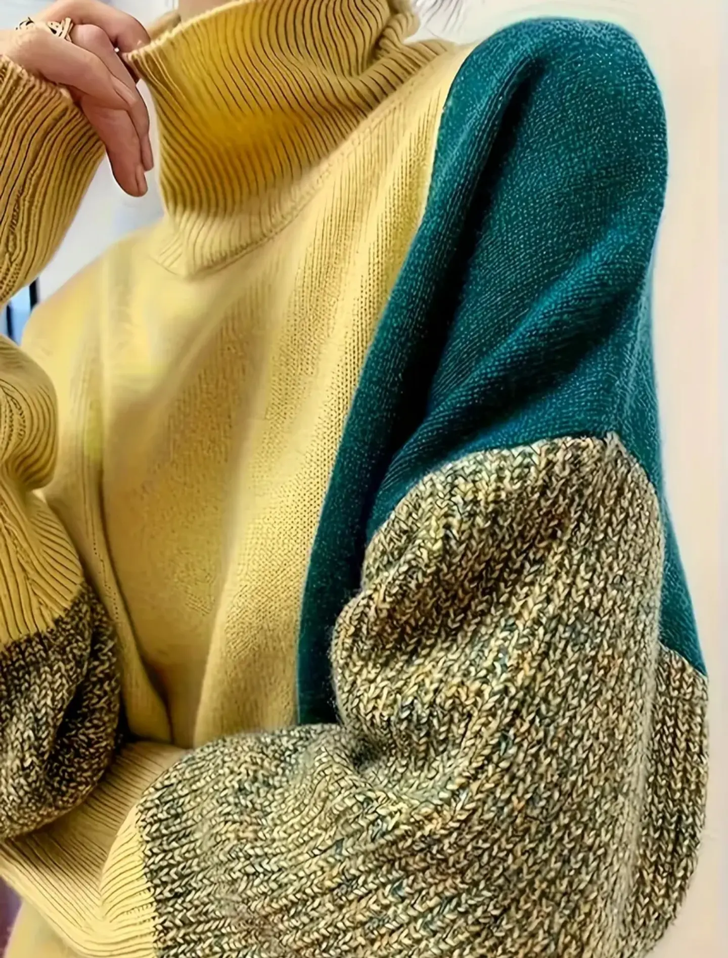 Sweter cuello alto asimétrico en tonos verdes talla M 5