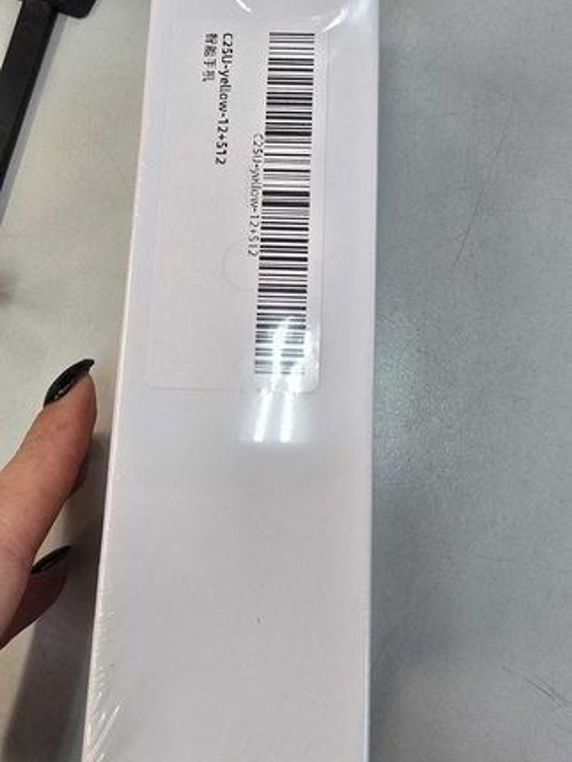 Telemóvel dobravel em caixa lacrada 4