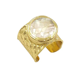 ANILLO YIP BIG CRUSHED PEARL SHELL GOLD 