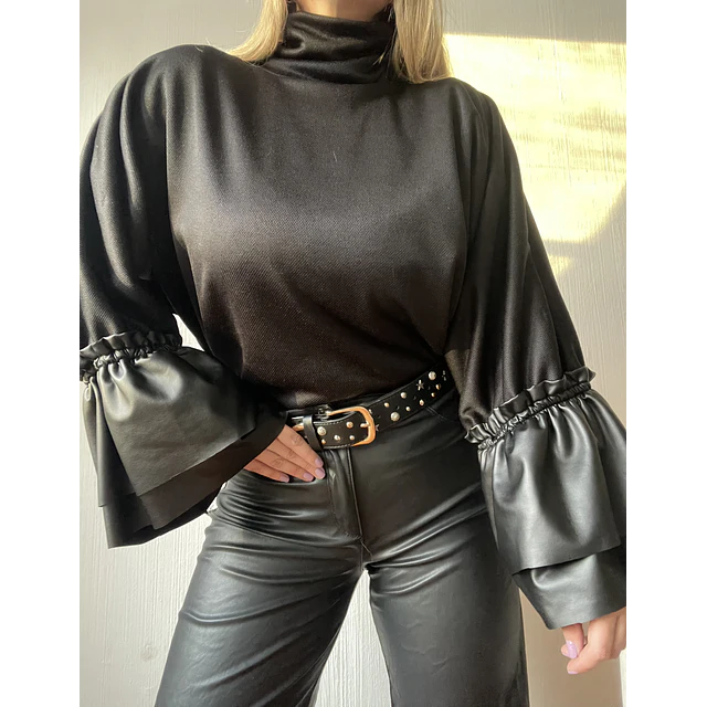 Sweater Latte “Noir”