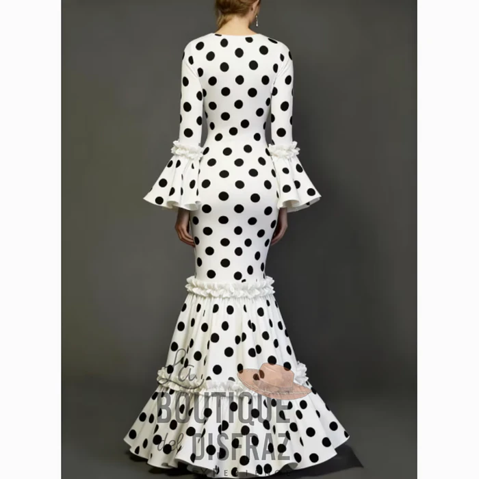 ARRIENDO Traje de Flamenca / Sevillana / Española 3