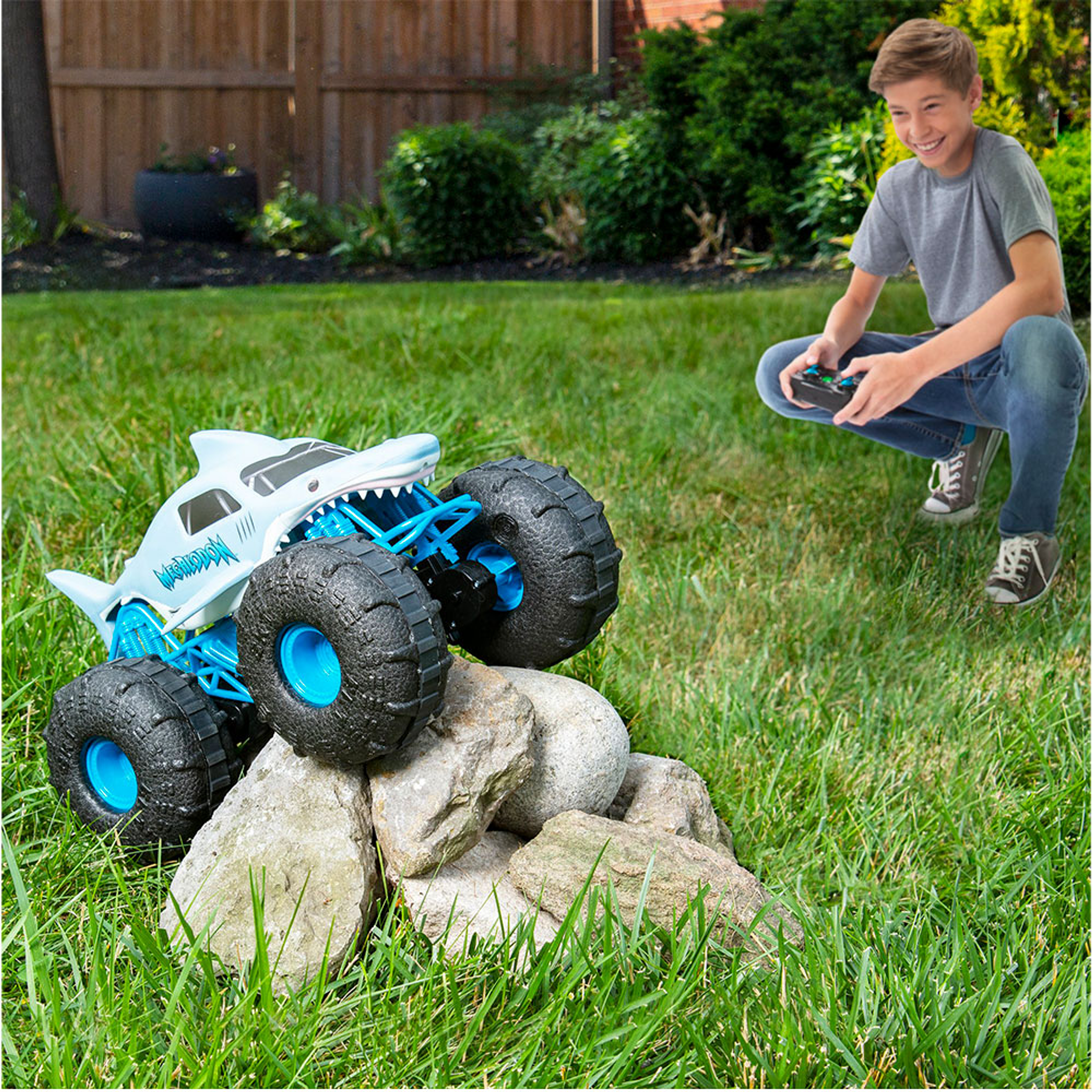 Monster Jam Megalodon Storm Radio Control 2