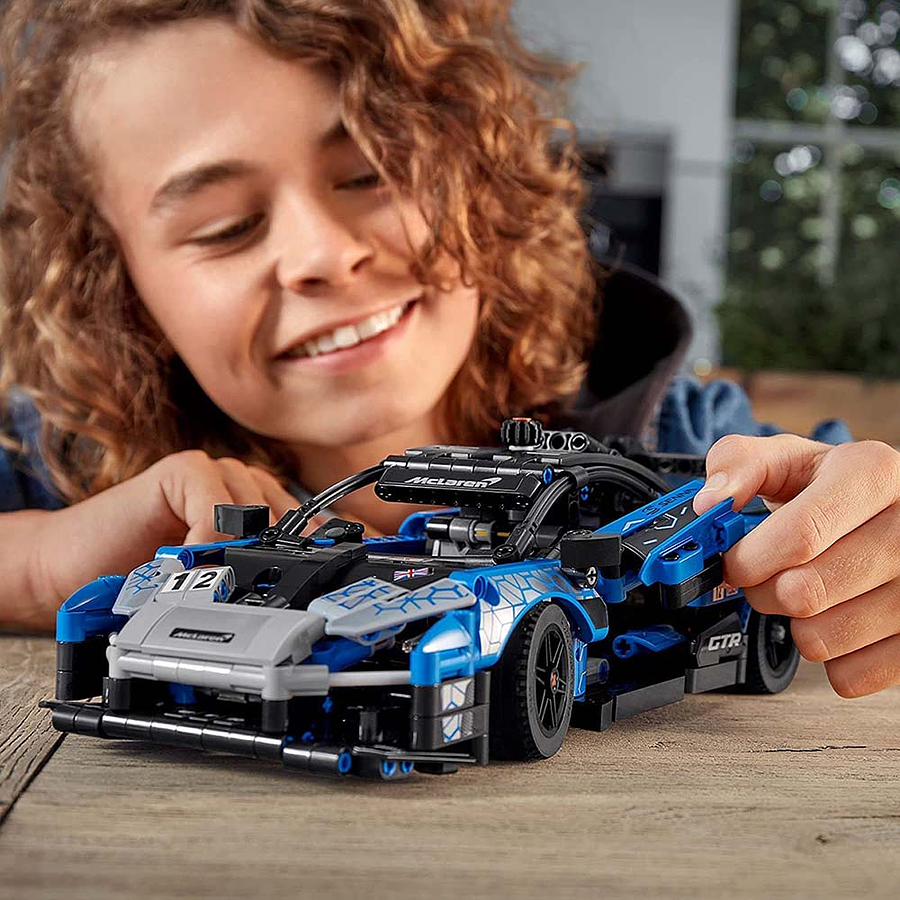 Lego Technic Mclaren Senna GTR  8