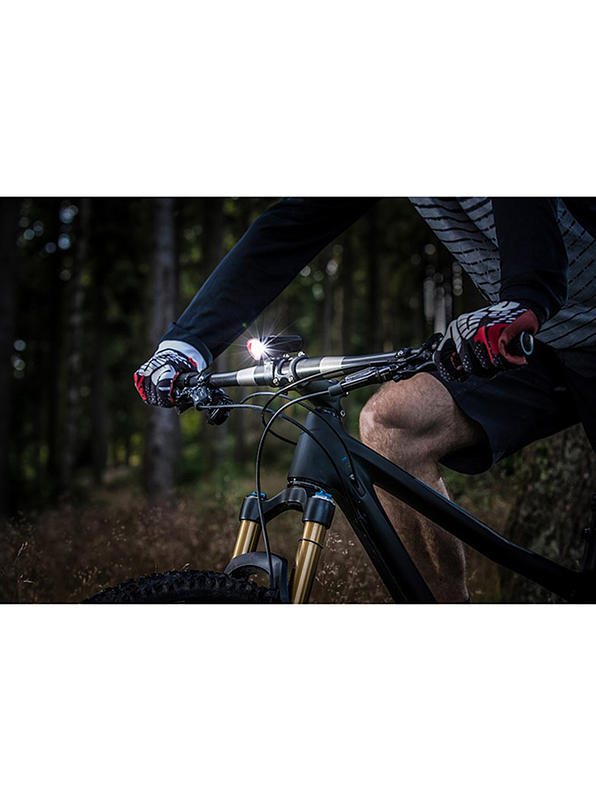 Luz Delantera Sigma Buster 300 Lumens   2