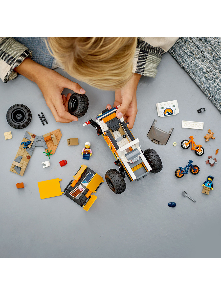 Lego City Todoterreno 4X4 Aventurero  6