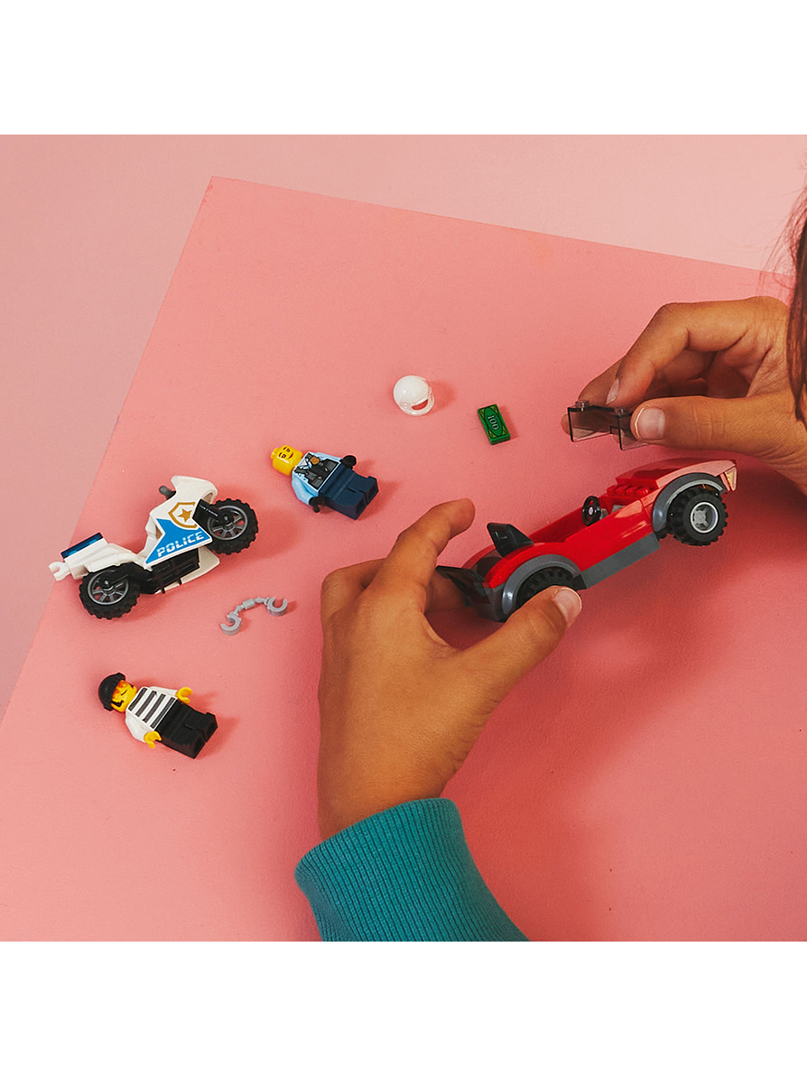 Lego City Moto De Policía Y Auto A La Fuga  6