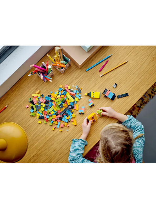 Lego Classic Diversión Creativa Neón  5