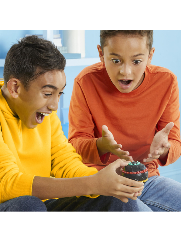 Hasbro Gaming Atomix 11