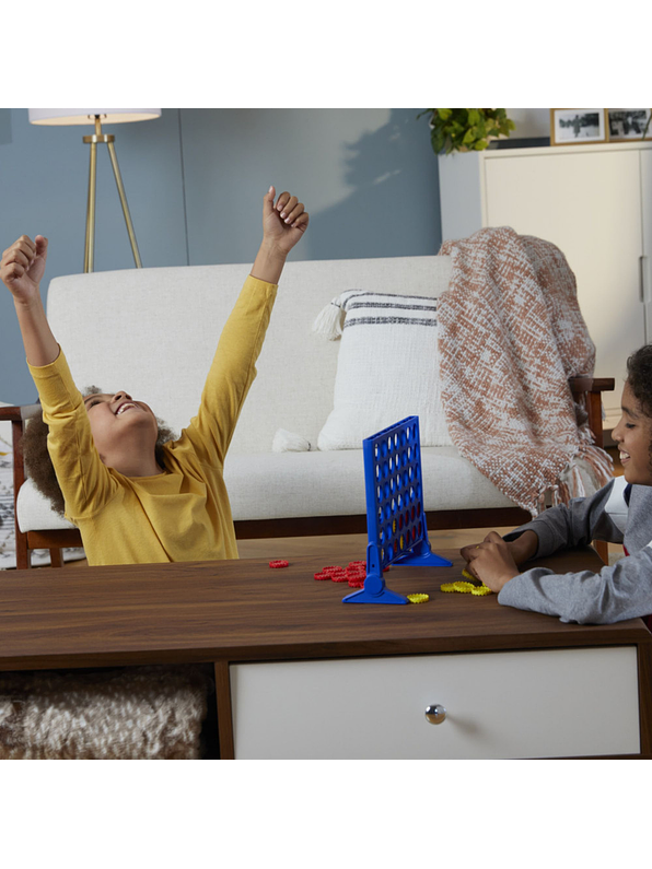 Hasbro Gaming Conecta 4 Clásico 5