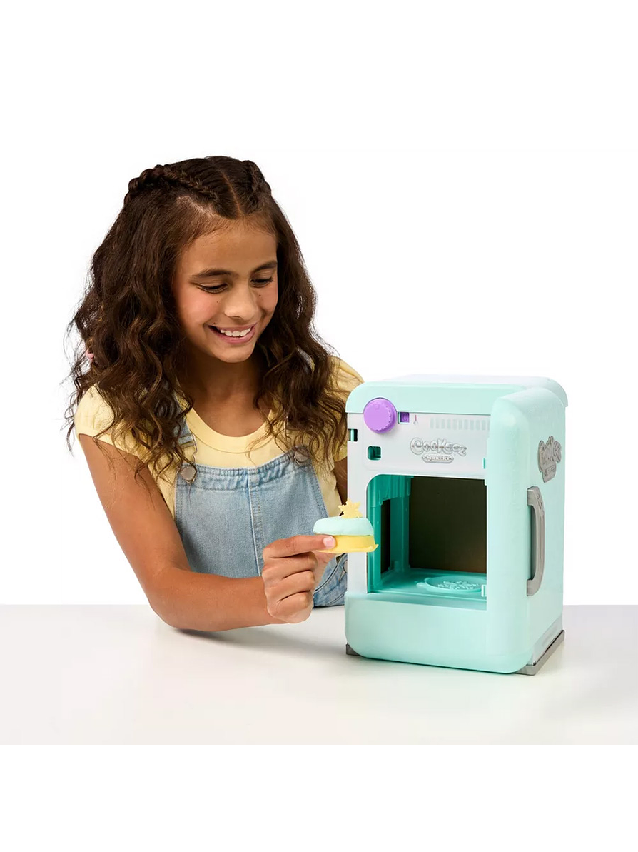 Cookez Makery Freezy Cakes Fridge 3