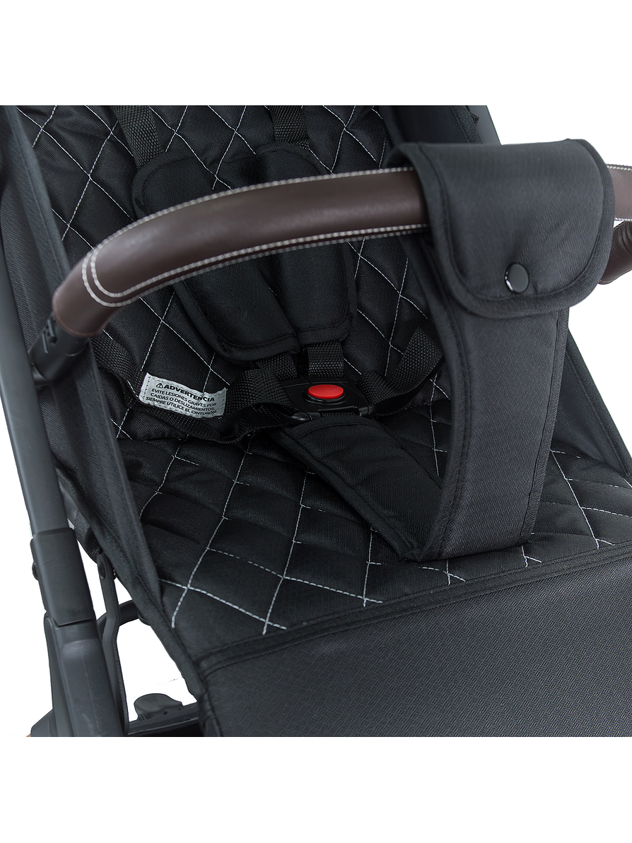 Coche Compacto Pixel Black Premium 9