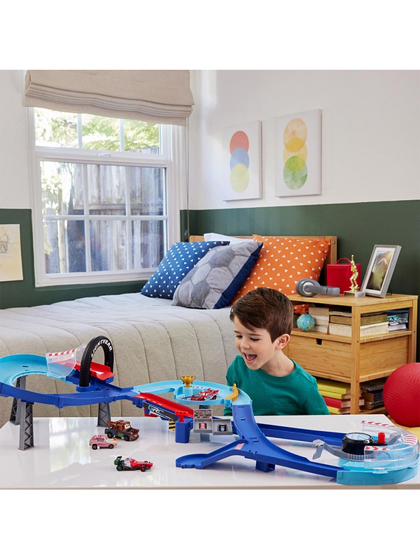 Disney Pixar Pista De Salto Grc 5