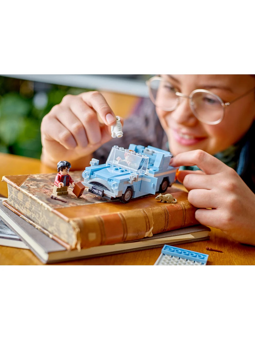 Lego Harry Potter Ford Anglia Volador  4