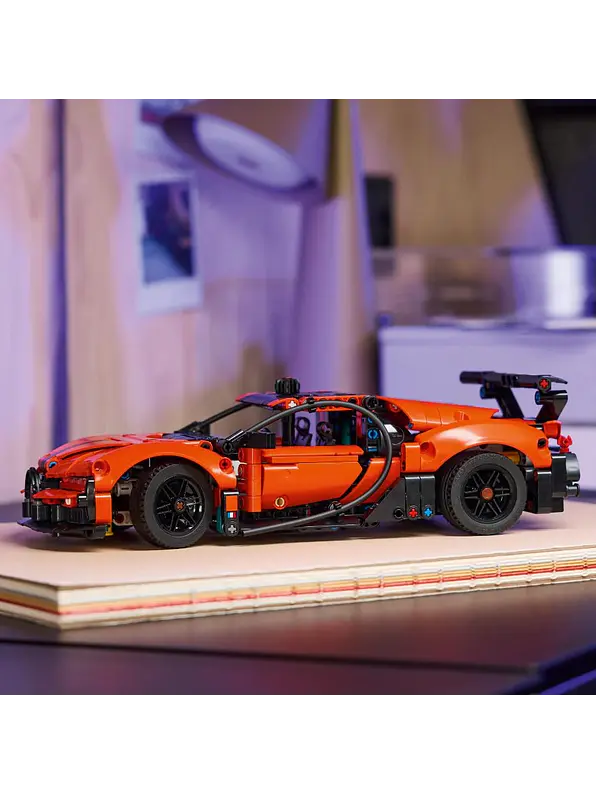 Lego Technic Bugatti Chiron Pur Sport 12