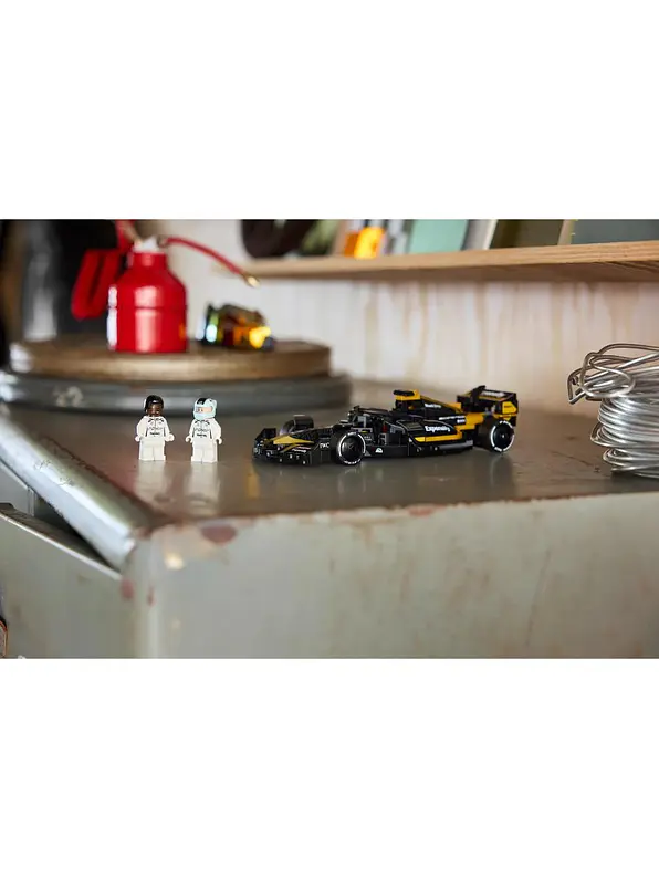 Lego Speed Champions APXGP Team Race Car 10