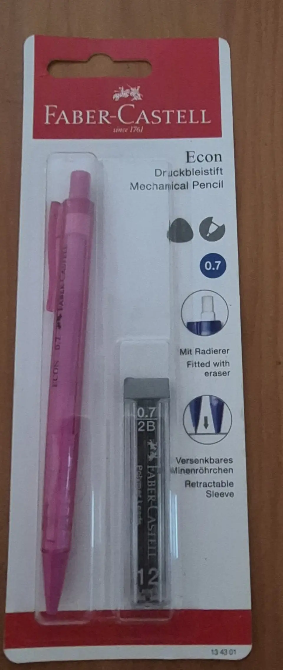 Portaminas Faber Castell Rosado 0,7, con Minas 1