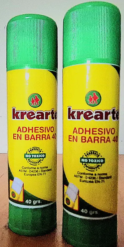 Pegamentos líquidos