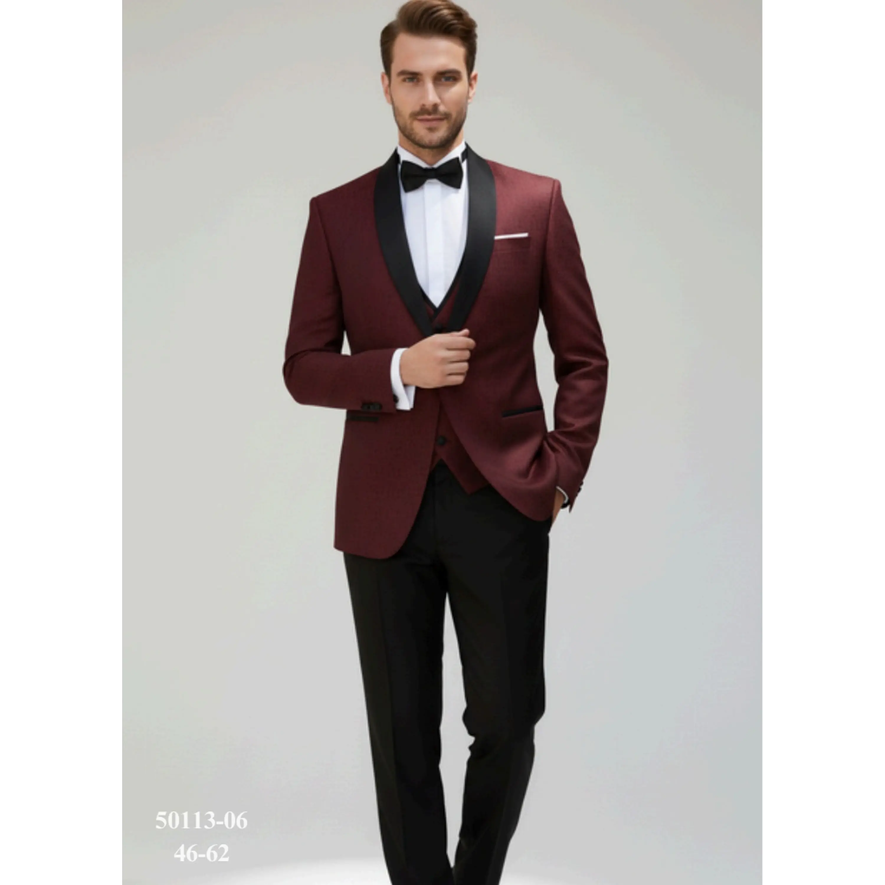 Traje burdeo diseño solapa negra completa 1
