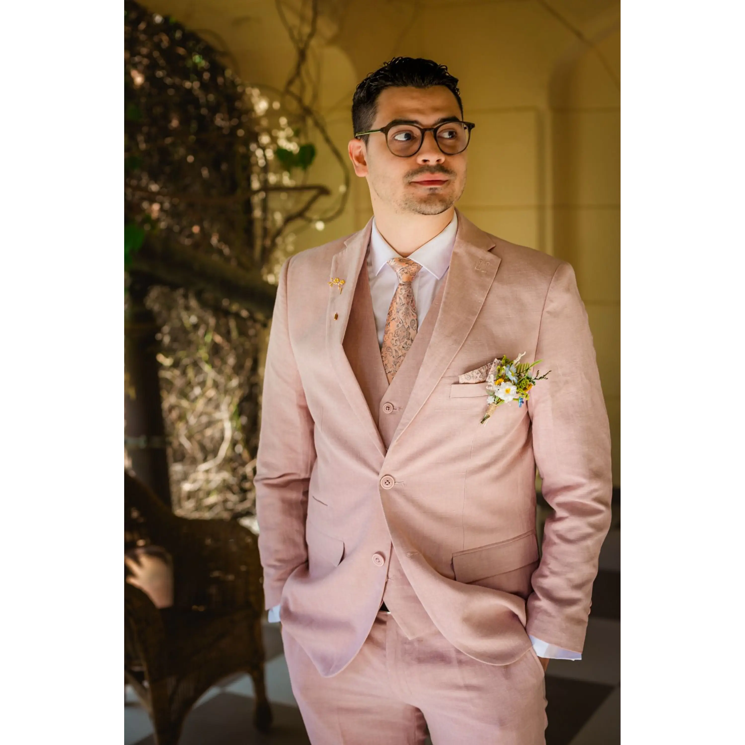 Traje de Lino Rosado (Camisa, Colleras y Humita/corbata) 1