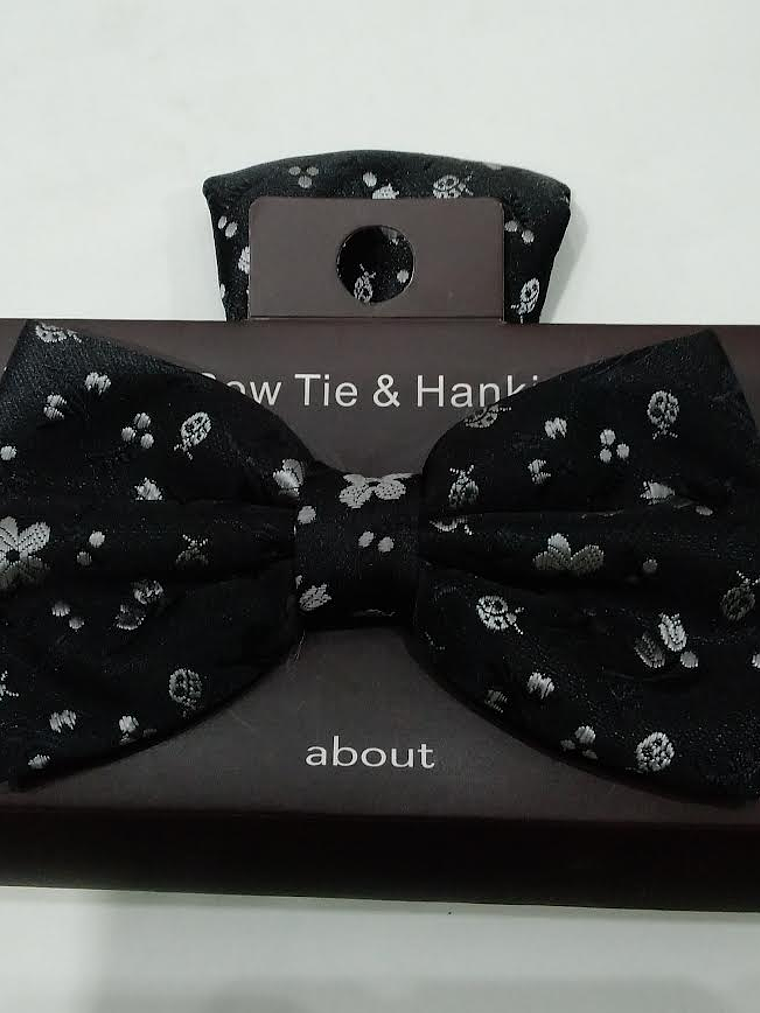 Humita y Pañuelo (Negro y Diseño) 1