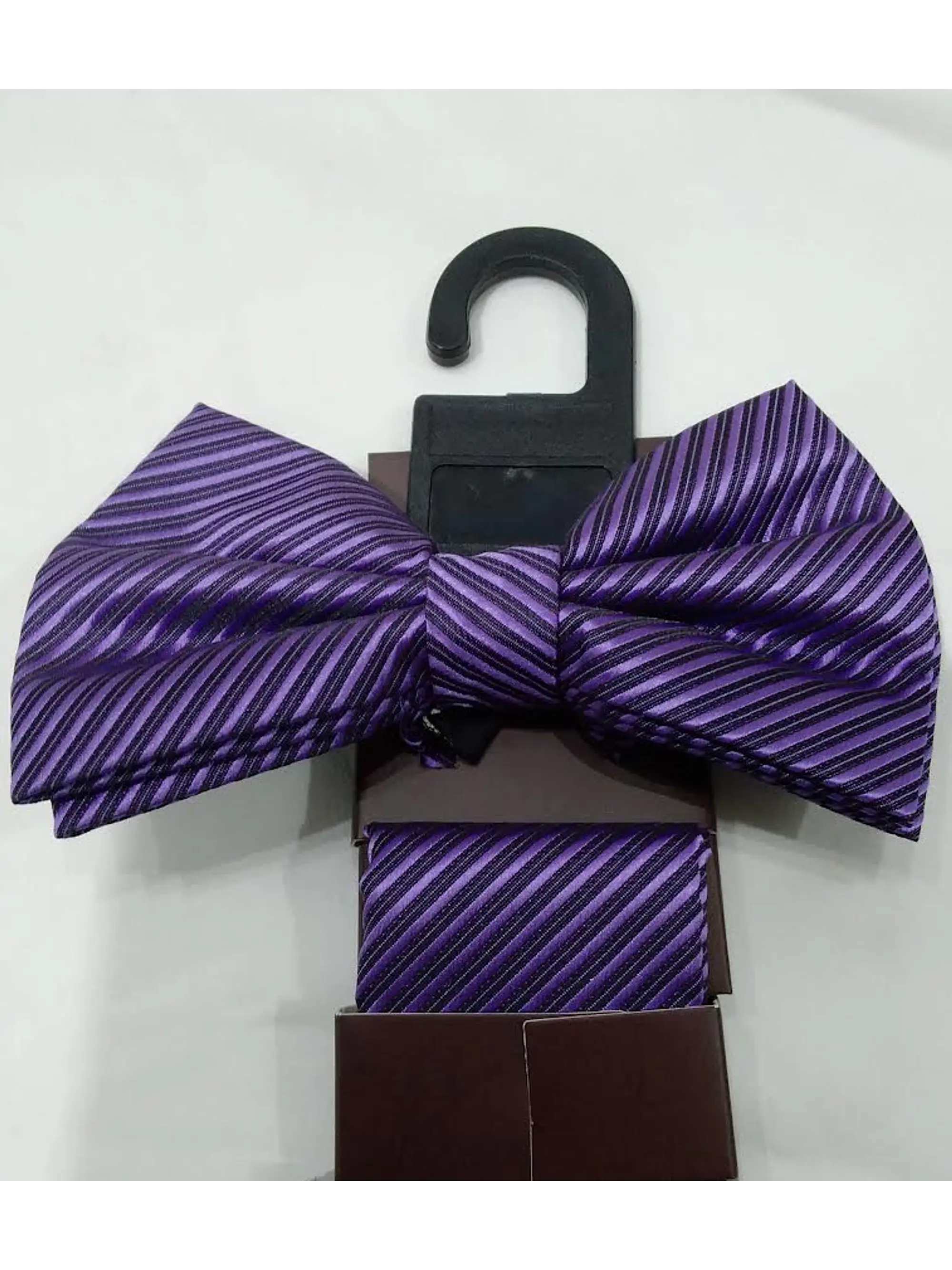 Humita y Pañuelo (Morado y Diseño) 1