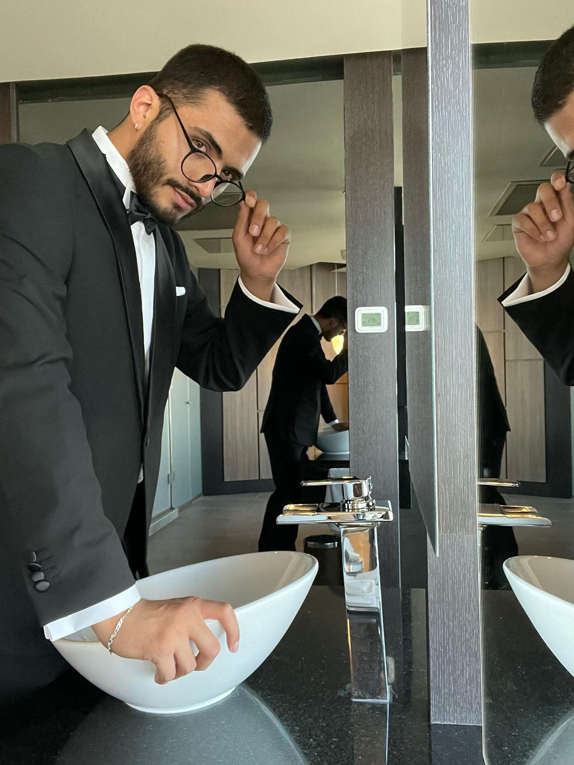 Traje Smoking negro (Camisa, Colleras y humita) 3