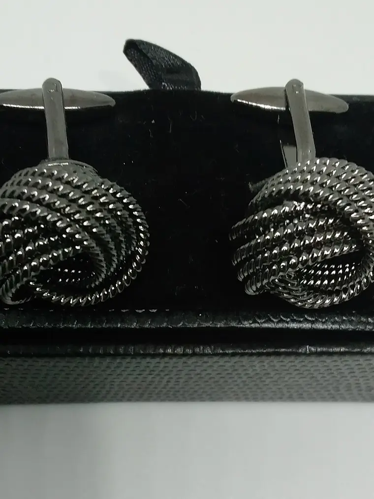 Colleras Redondas Gris Oscuro 1