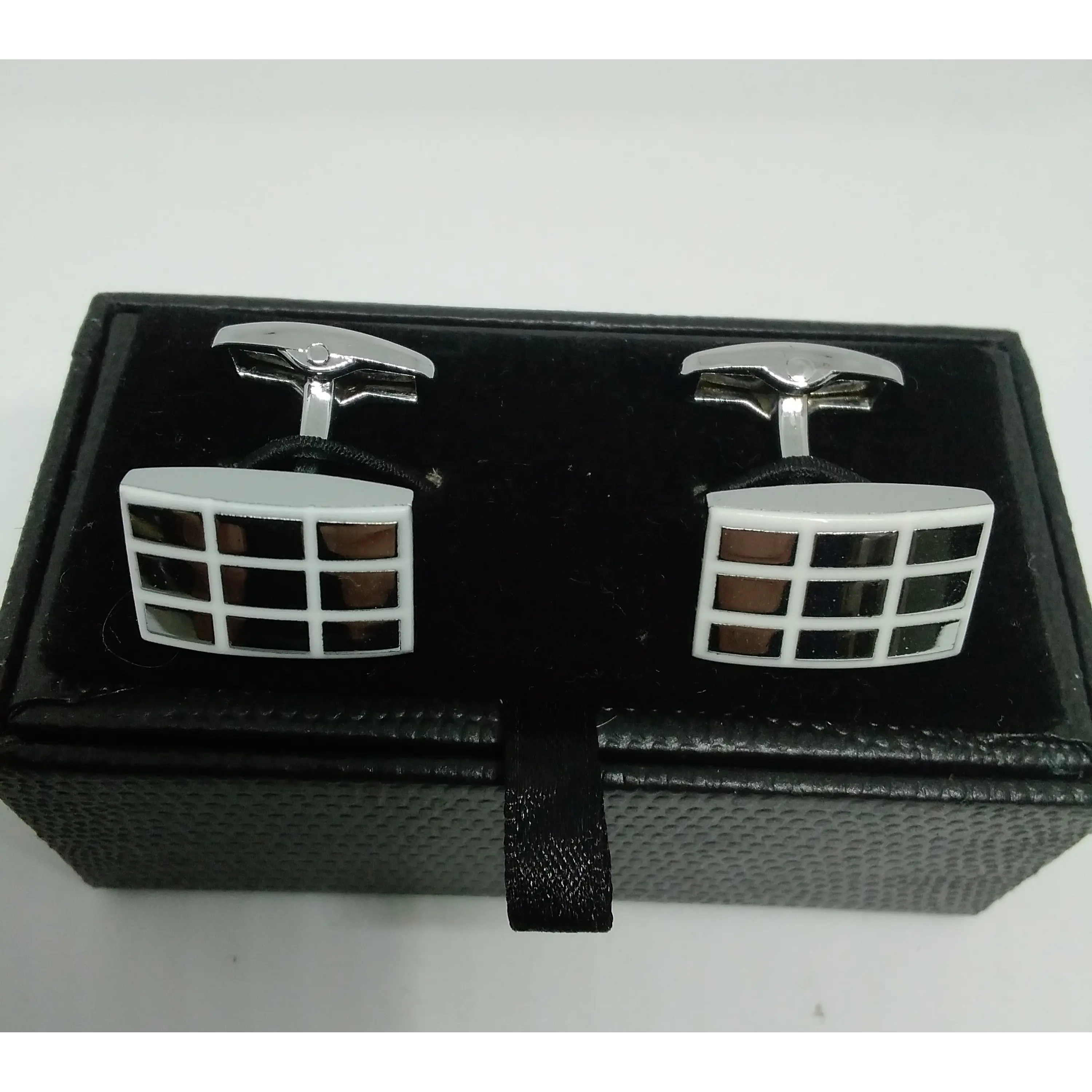 Colleras Blancas con Plateado 2