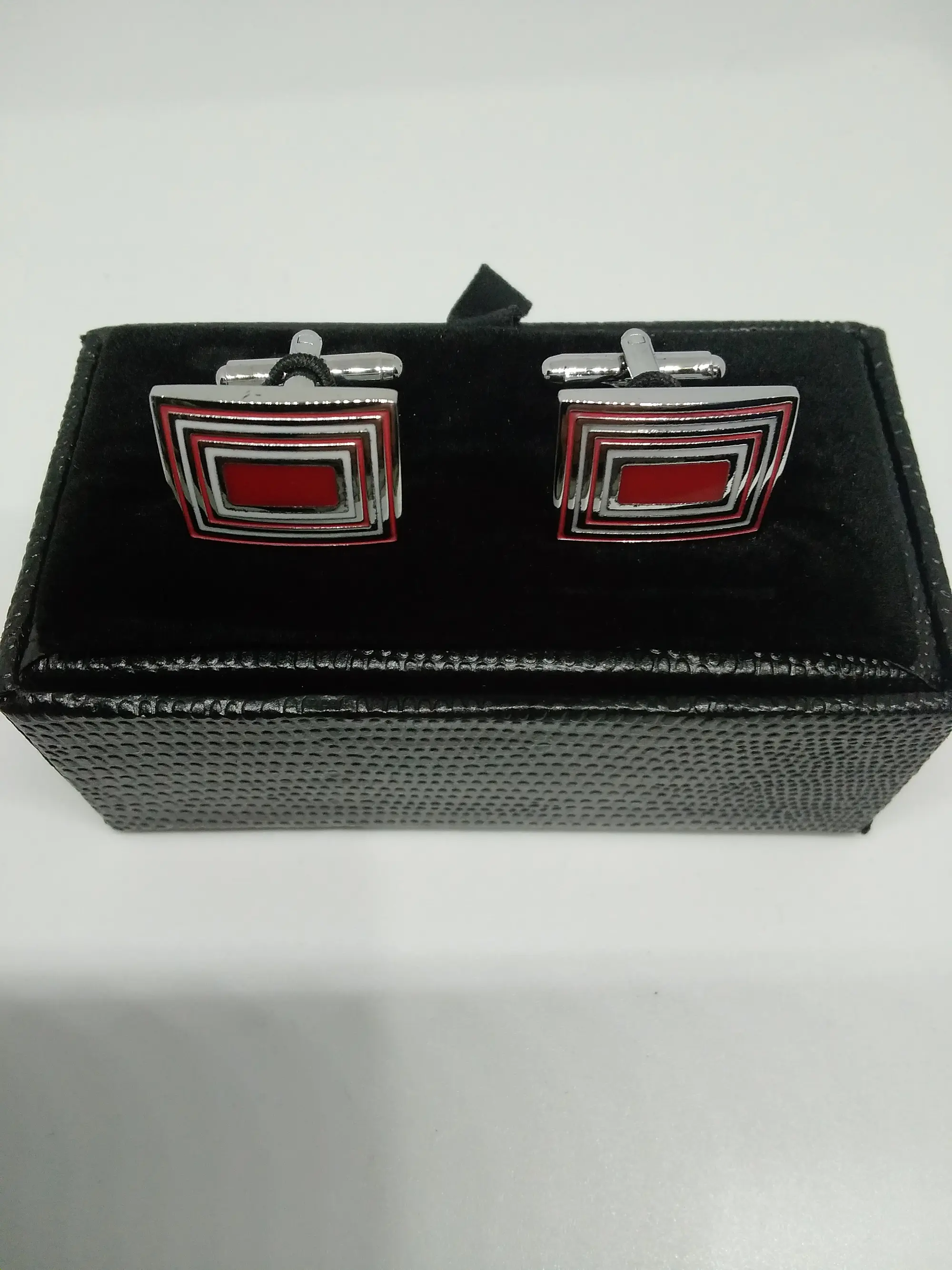 Colleras Rojas con Diseño 2