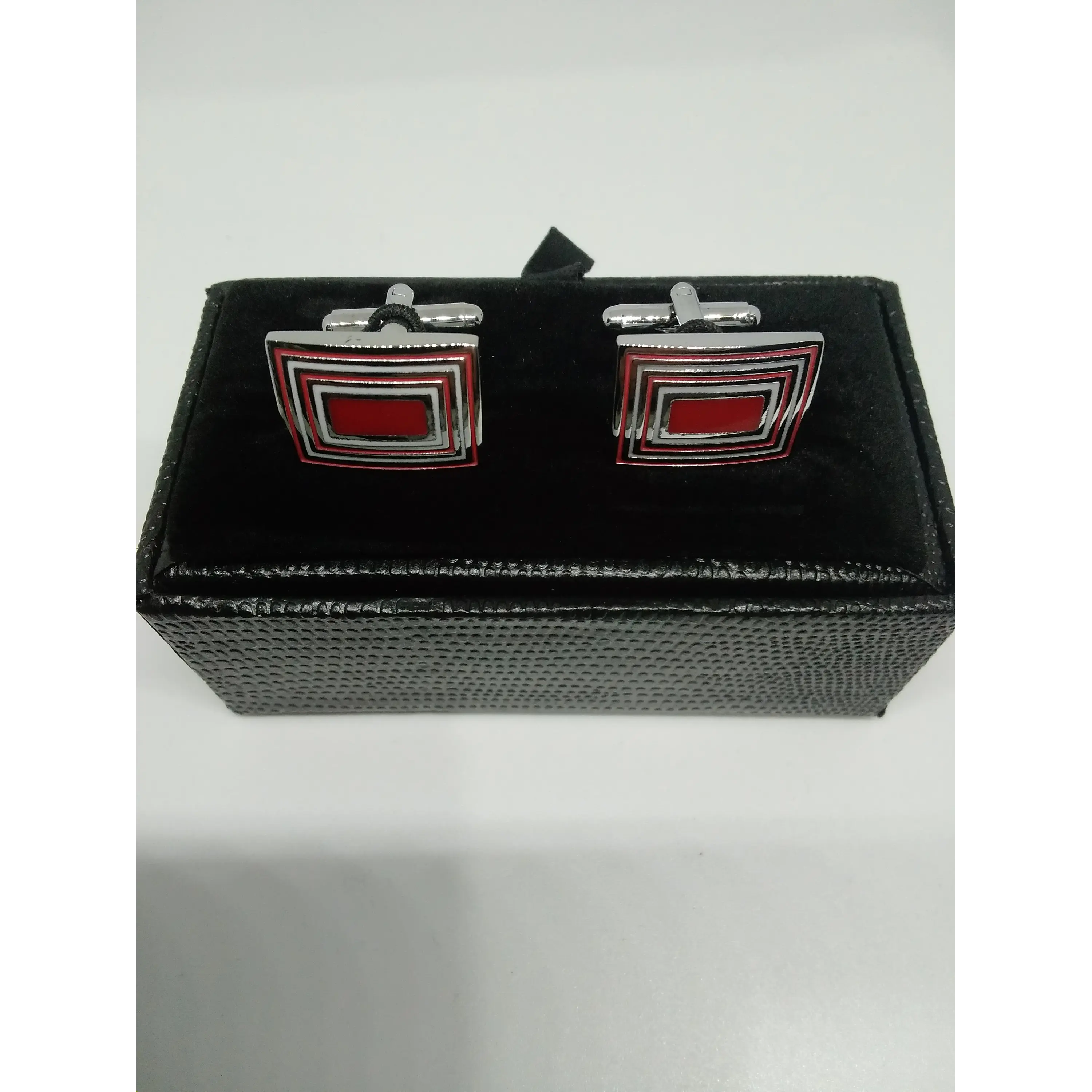 Colleras Rojas con Diseño 2