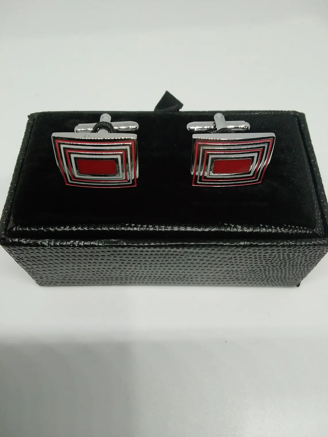 Colleras Rojas con Diseño 2