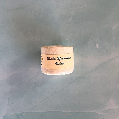 Bomba efervescente de violeta
