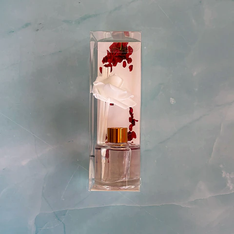 Difusor con varilla de rosa 30ML
