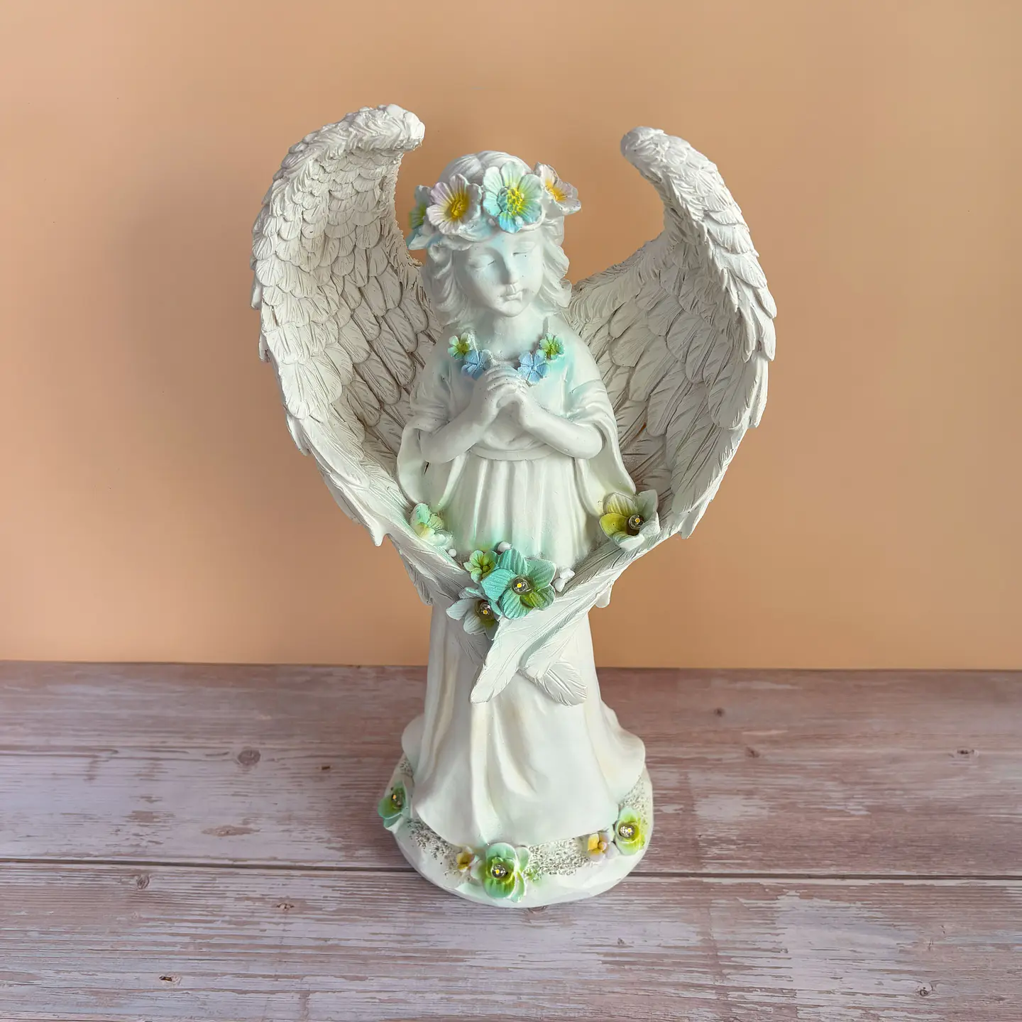 Ángel flores con luz solar 1