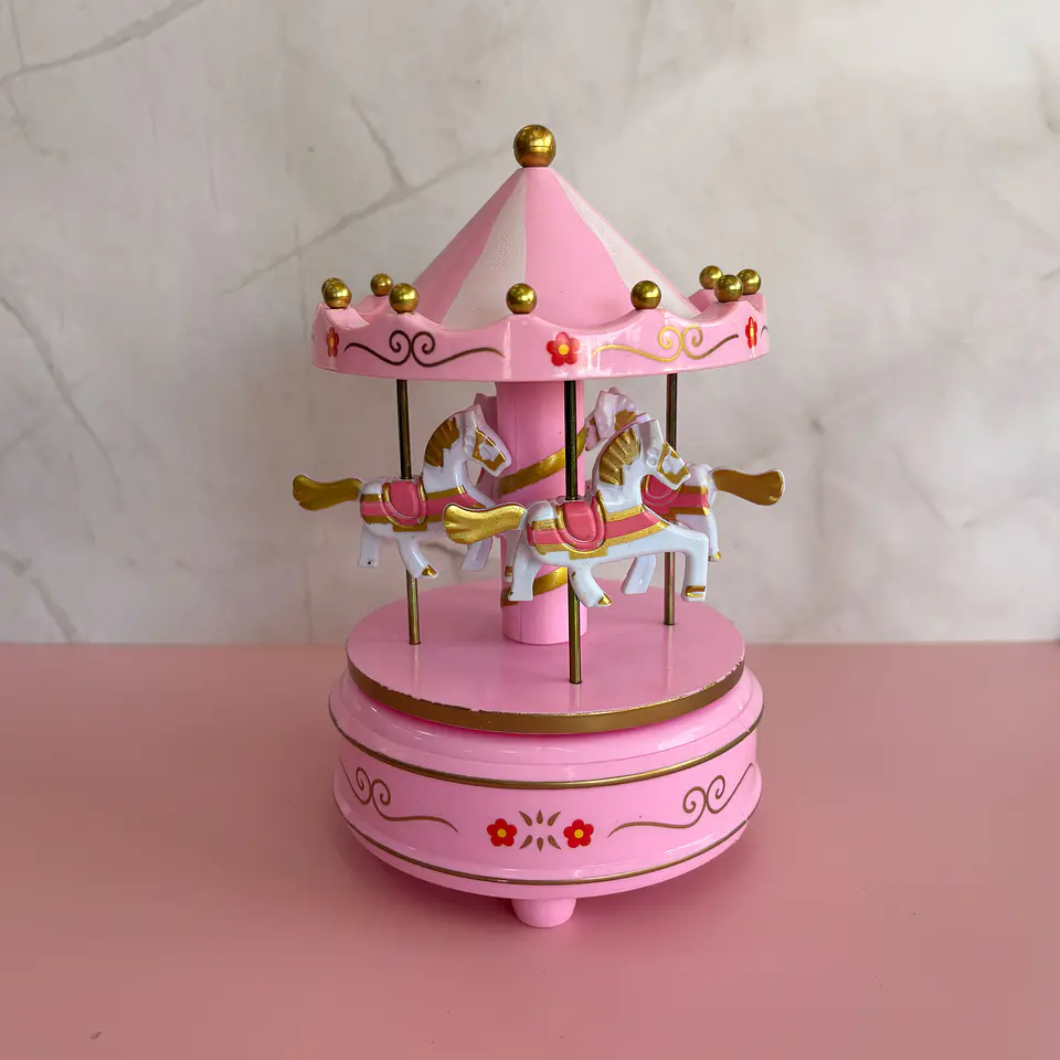 Carrusel rosado con blanco 1