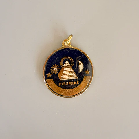Talismán de la pirámide