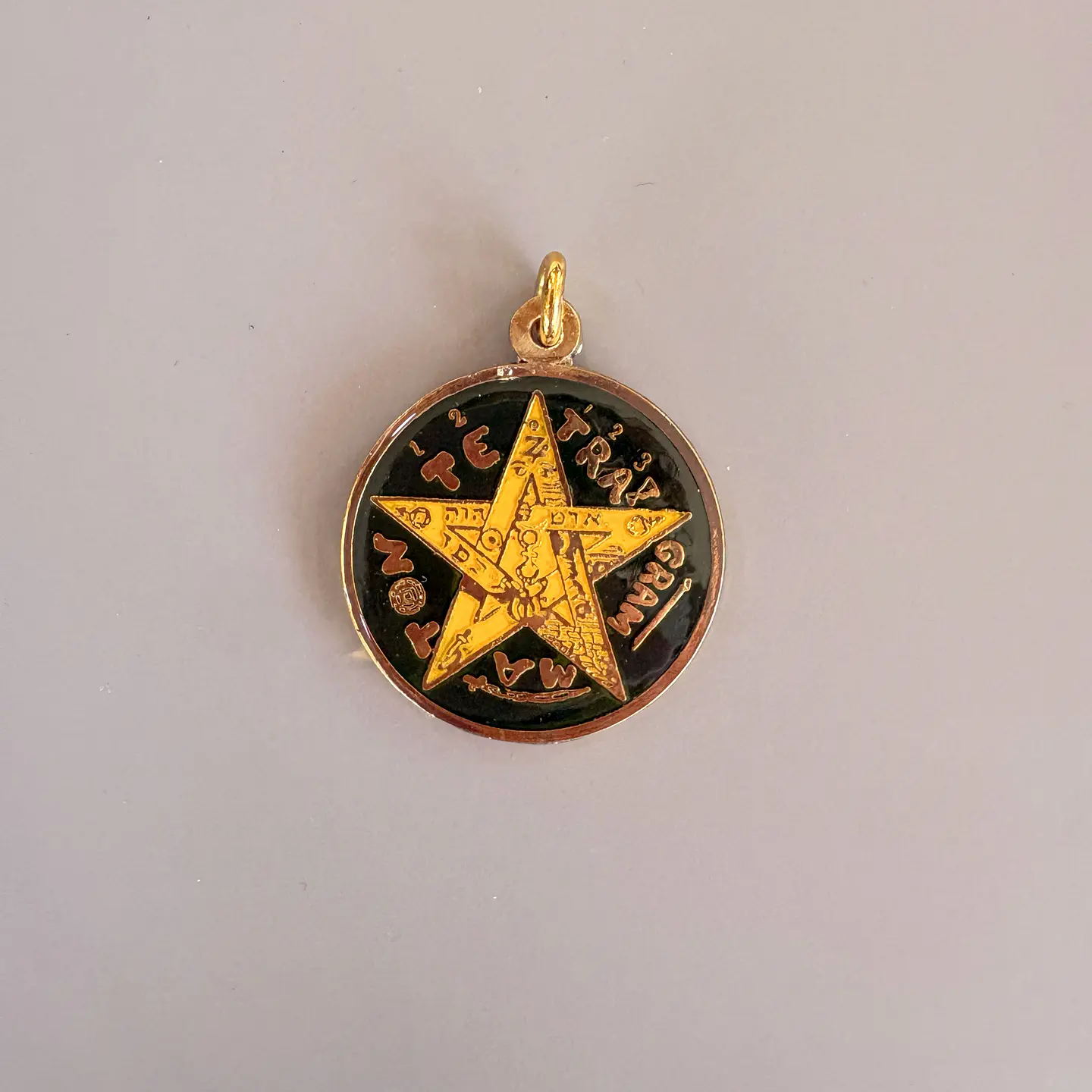 Tetragramatón 1