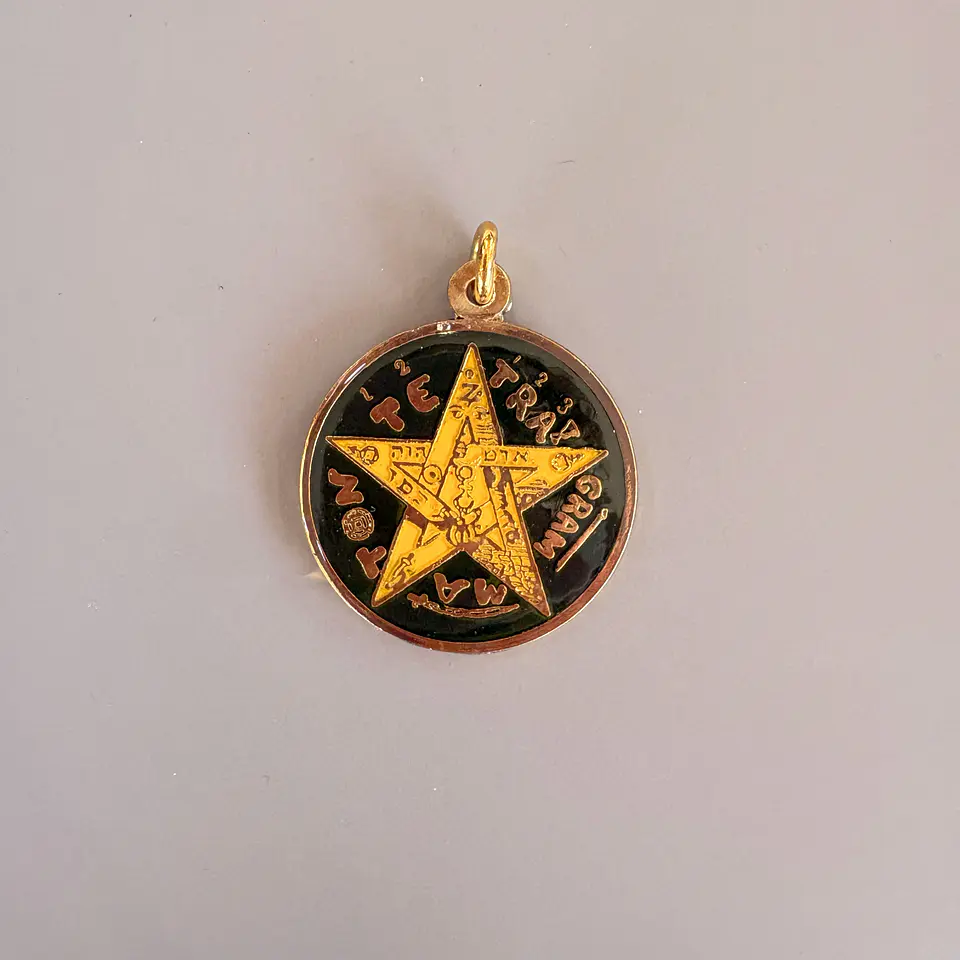 Tetragramatón 1