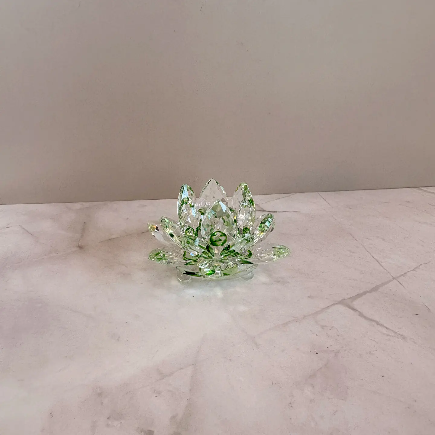 Flor de loto verde pequeña 1