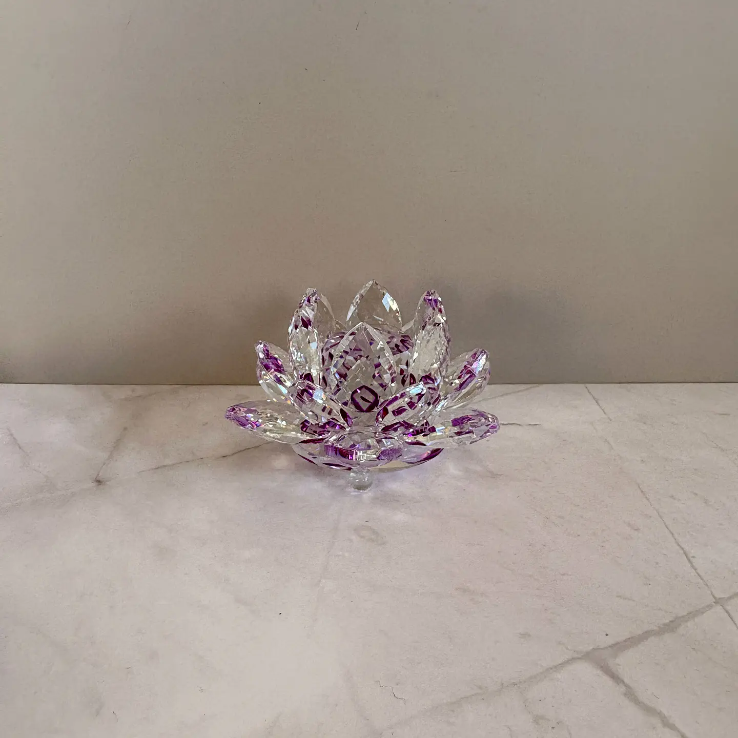 Flor de loto morada grande 1