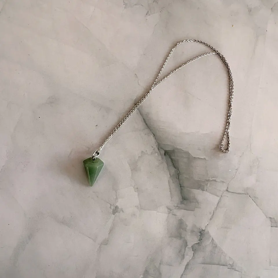 Péndulo de jade pirámide 1