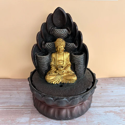 Fuente de agua con Siddhartha 5 caídas
