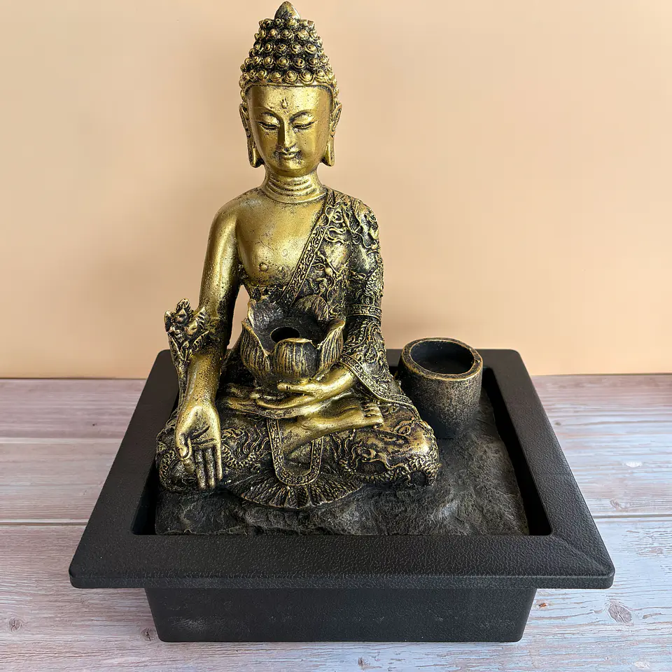 Fuente de agua con Siddhartha y flor de loto 1
