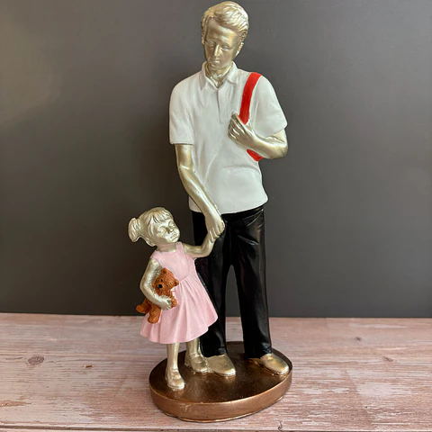 Figura padre con hija