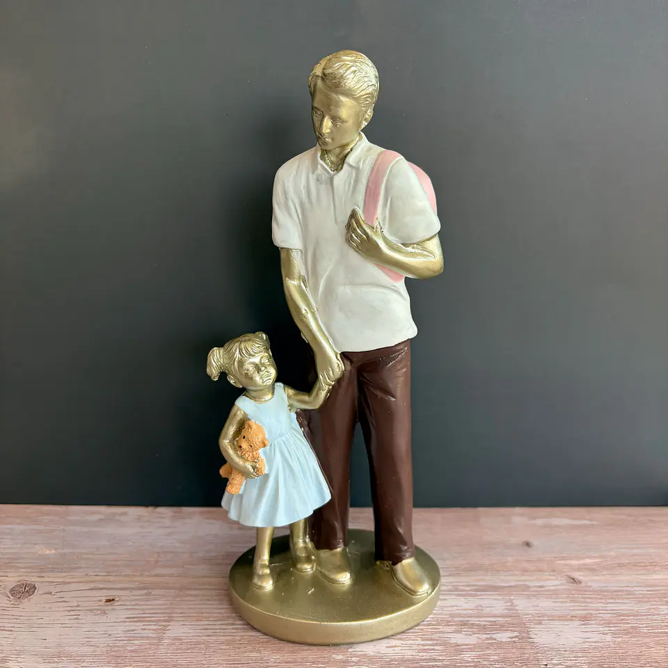 Figura padre con hija 2