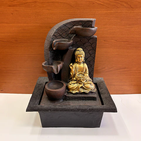 Fuente de agua Siddhartha dorado
