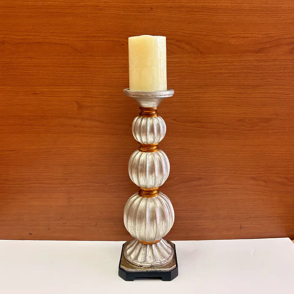 Candelabro plateado 1