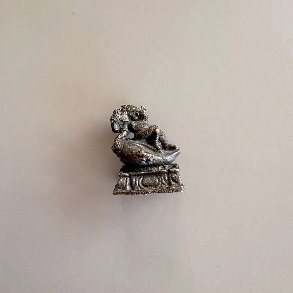 Ganesha acostada miniatura 1