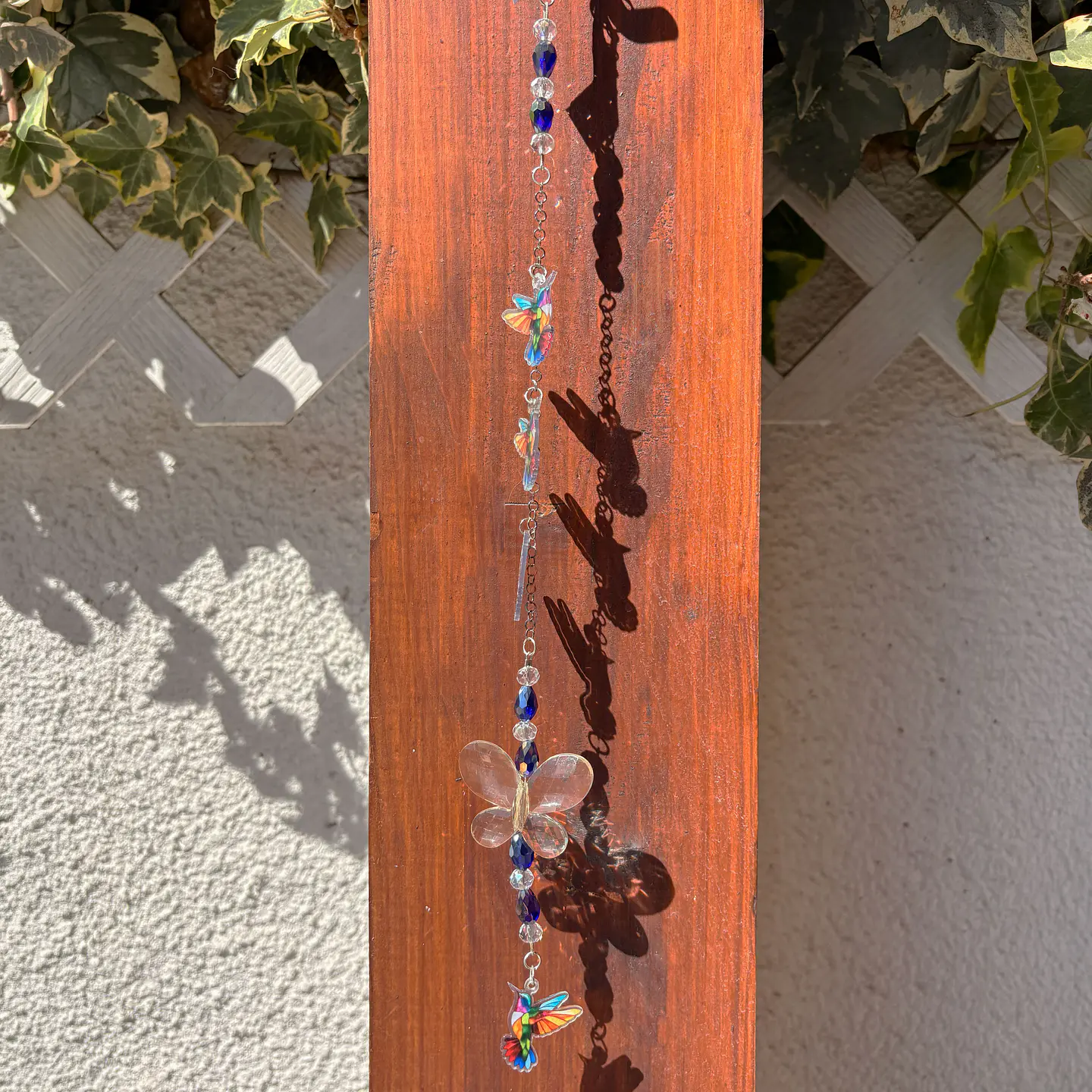 Atrapasoles con colibríes 1