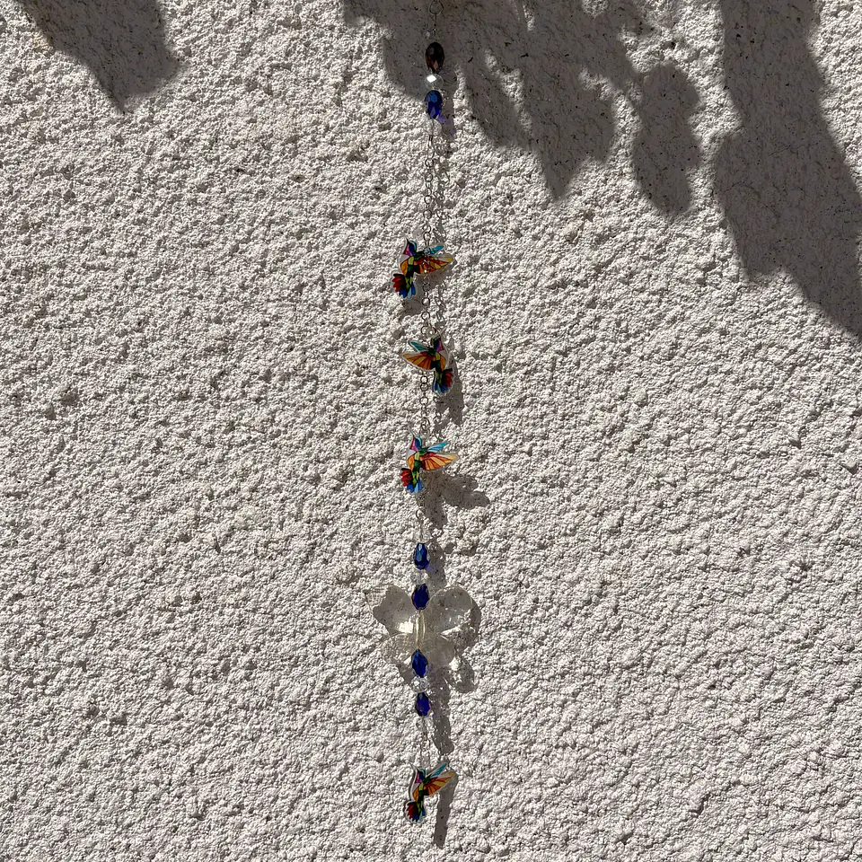 Atrapasoles con colibríes 2